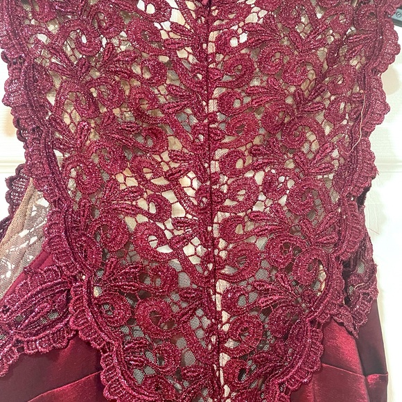 Melanie Lyne dress - Picture 4 of 6